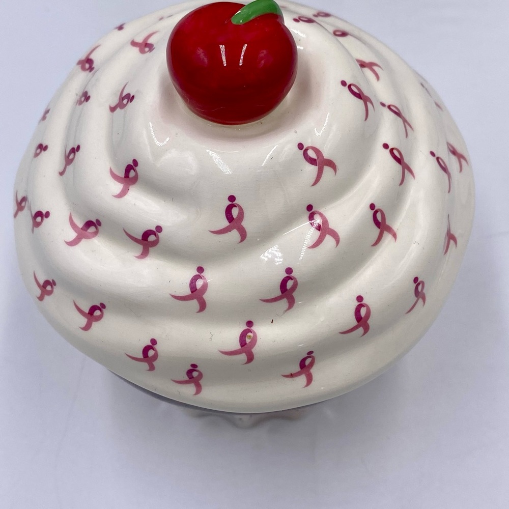 PANDORA unforgettable moments Ceramic Cupcake, Susan G. Komen, limited edition - Picture 2 of 10